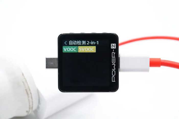 延用USB-A端口，家族系手机可达60W充电，一加 80W A口充电器评测
