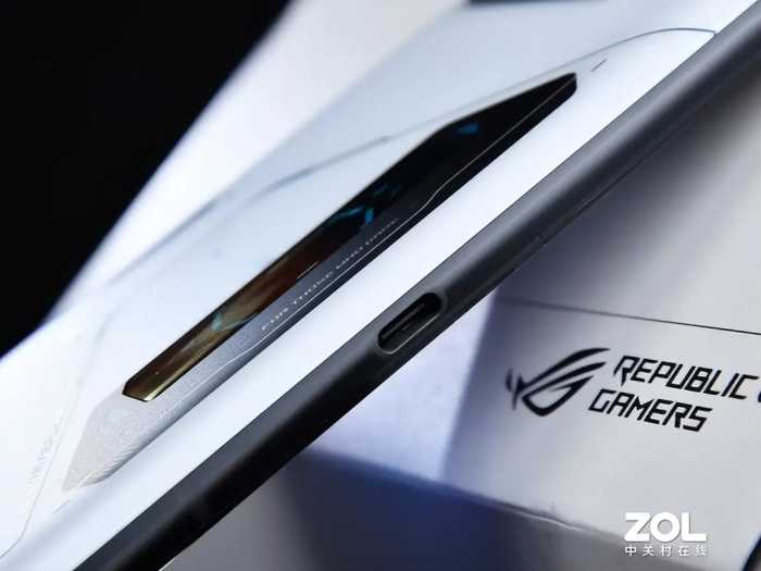 腾讯ROG游戏手机6Pro评测：或许是第一款榨干骁龙8 的产品